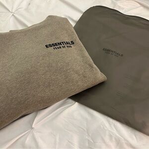 Essentials Fear of God FW24 Heather Grey Hoodie (Size L) - NWT, Never Worn